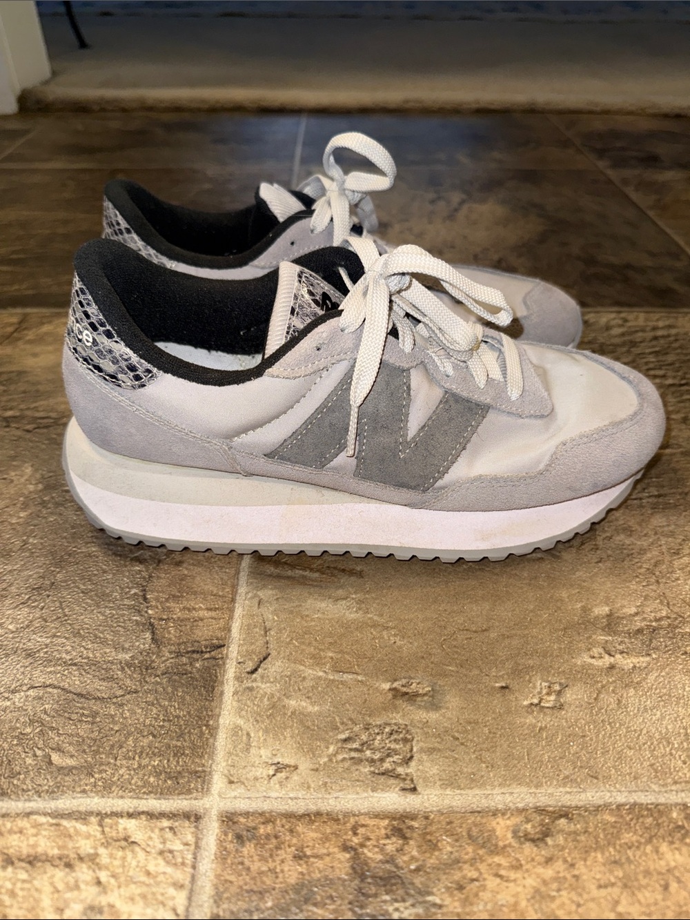New Balance Grey 237 sneakers